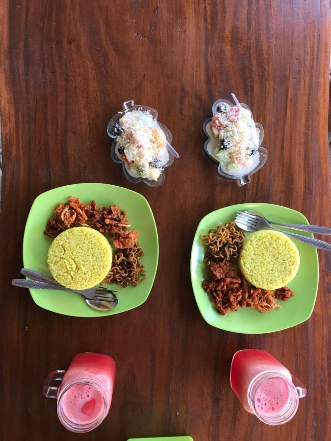 Diana'S Homestay Banyuwangi  Buitenkant foto