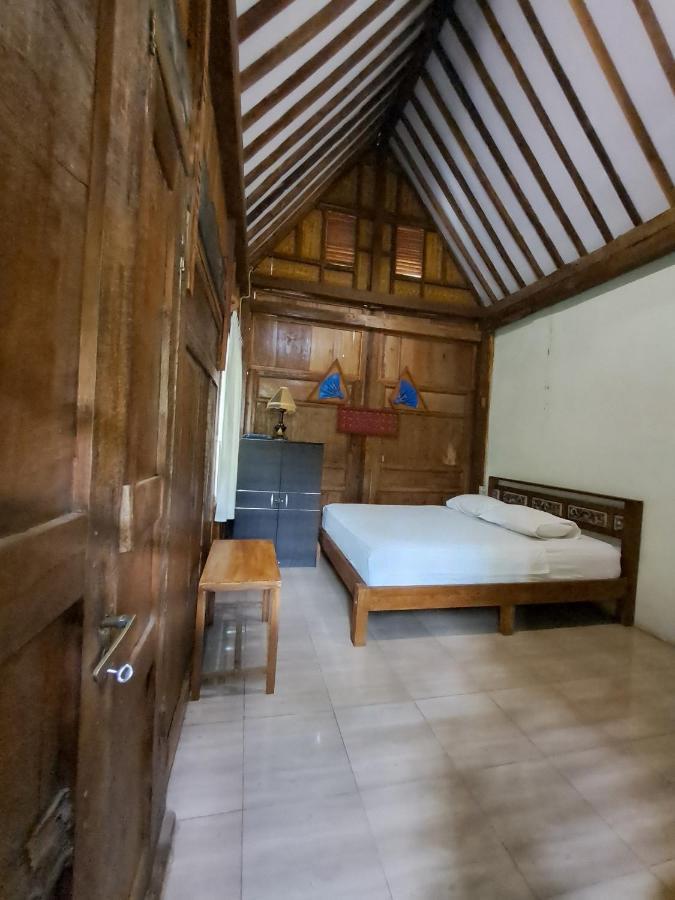 Diana'S Homestay Banyuwangi  Buitenkant foto