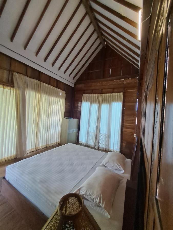 Diana'S Homestay Banyuwangi  Buitenkant foto