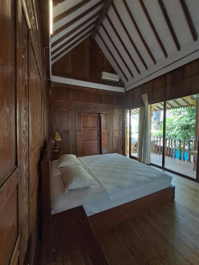 Diana'S Homestay Banyuwangi  Buitenkant foto