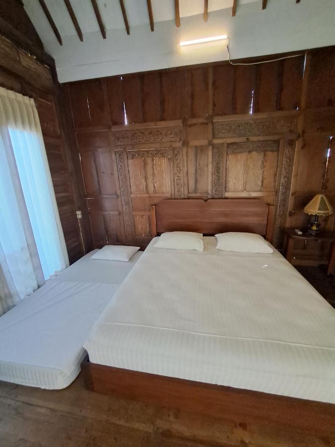 Diana'S Homestay Banyuwangi  Buitenkant foto